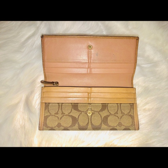 Coach wallet - Picture 2 of 3
